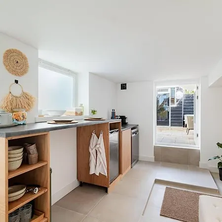 Chique Ibiza Zaandam